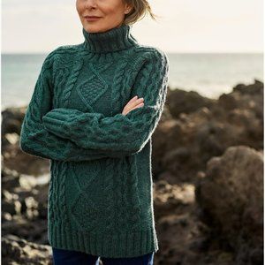 NWOT 100% wool Sweater